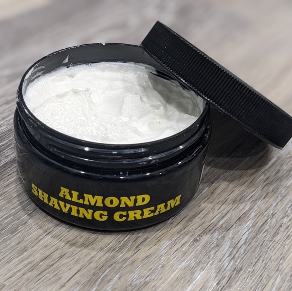 Almond Shaving Cream - Artisan product - Picture 1 of 2